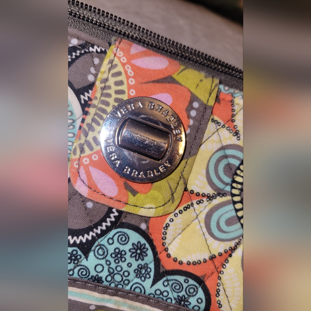 Vera Bradley Floral Multicolor Wallet Excellent Condition - Picture 3 of 7